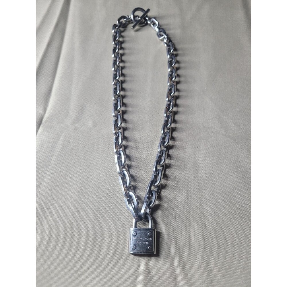 Michael Kors Logo Padlock Chain-Link Necklace – 17"